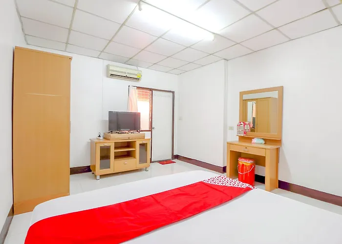 Hotel Oyo 525 Mrt Phetkasem 48 -1 Place